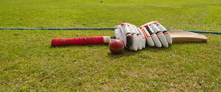 South African Cricket Administrator Passes Away at 92