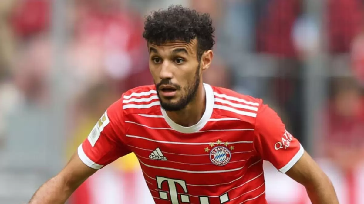 Noussair Mazraoui's Future at Bayern Munich