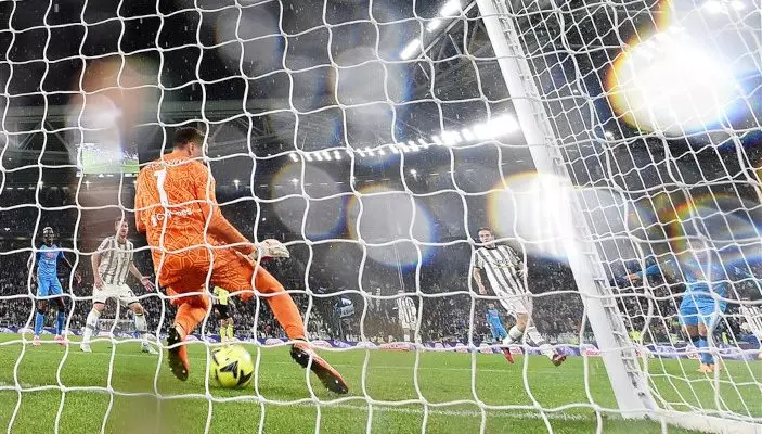 football 0425 2
