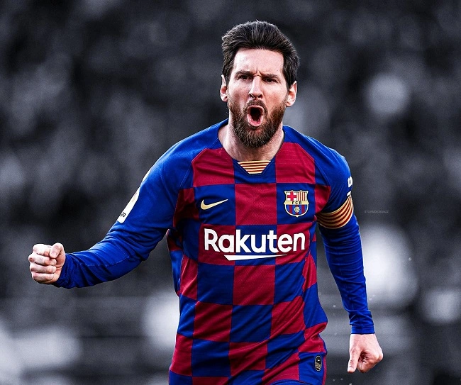 Lionel Messi Receives Mixed Reception at Parc des Princes After Suspension for Unauthorised Trip Lionel Messi