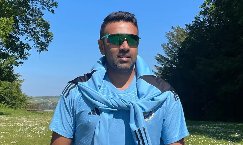 R. Ashwin savage reply on Jonny Bairstow run out question silenced Indian Journalist. R. Ashwin