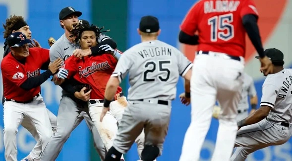 Central Slugfest: When White Sox vs. Guardians Turned into a Theatrical Brawl Brawl