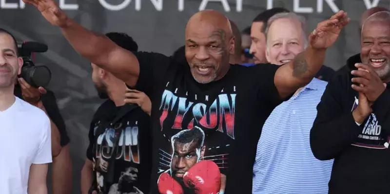 Mike Tyson is confident that Francis Ngannou will beat Tyson Fury in the boxing match. Francis Ngannou, Mike Tyson