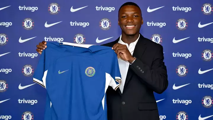 Why Moises Caicedo chose Chelsea over Liverpool? He revealed after completing a £115m transfer Moises Caicedo with Chelsea jersey