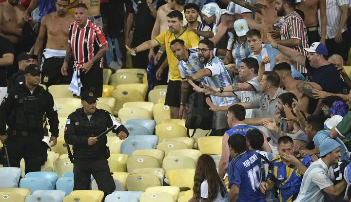 Maracana Showdown: Brazil vs Argentina Clash Erupts in Chaos with Martinez’s Stand Brazil vs Argentina Match Review