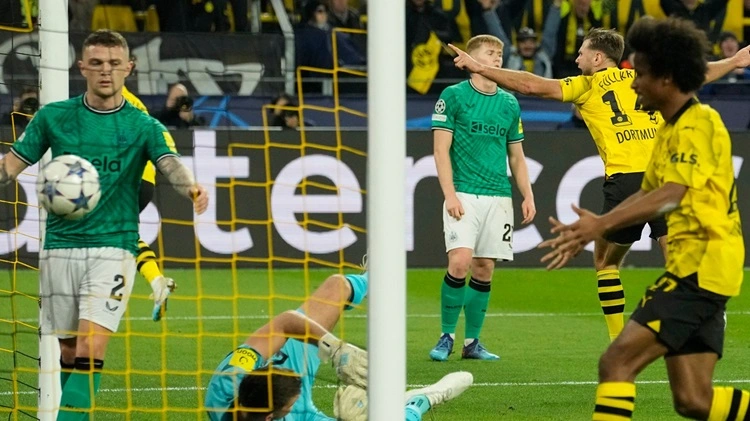Newcastle Fans in Awe of Tino Livramento Despite Defeat to Borussia Dortmund Tino Livramento