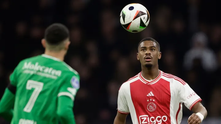 Arsenal’s Transfer Plans Revealed: Premier League Approval for Three Potential Deals” Arsenal looking to sign Jorrel Hato from Ajax