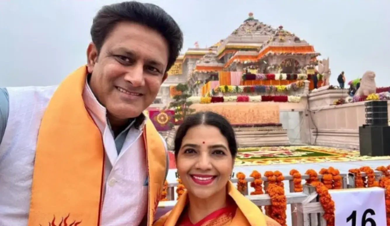 Cricket Legends Anil Kumble And Sachin Tendulkar Reach The Ram Temple Pran Pratishtha ceremony Anil Kumble with his wife at Ram Janambhoomi temple