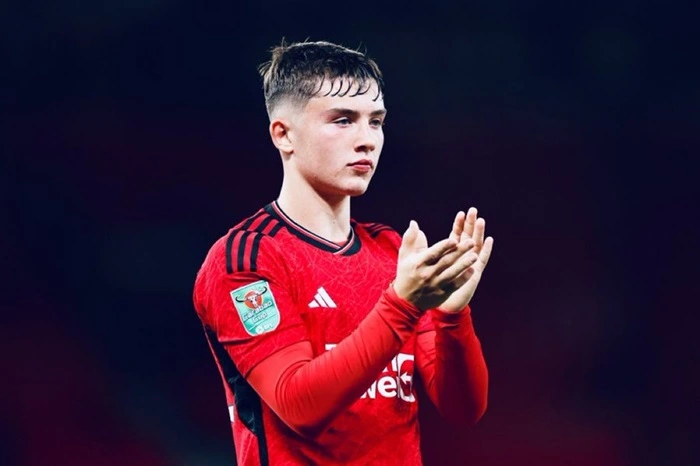 Dan Gore Port Vale Loan