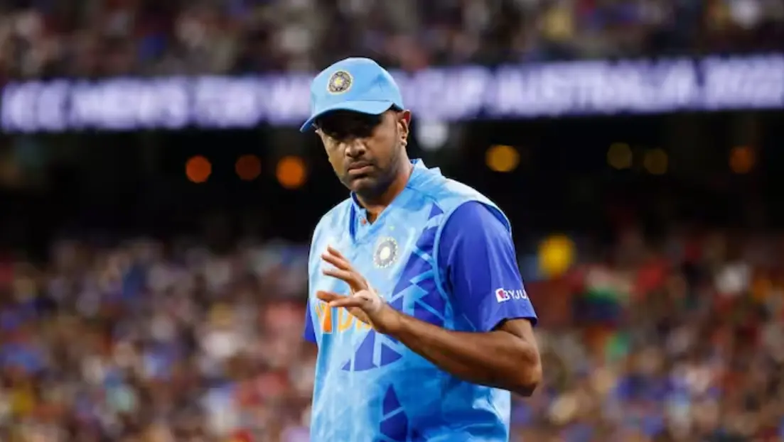 Ravichandran Ashwin, “Left-Handed Dhoni,” Remarks On India’s Rising Star Ravichandran Ashwin during a T20I match