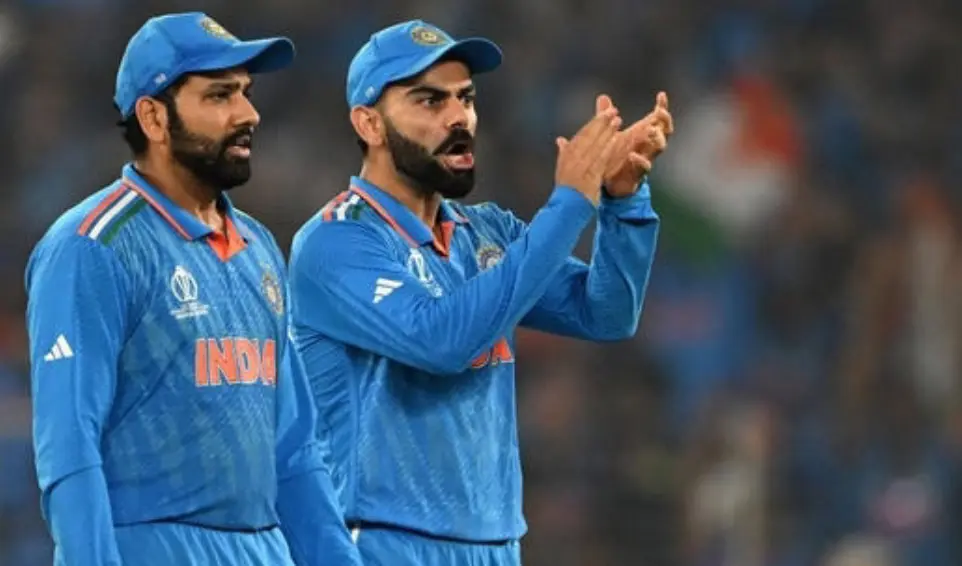 Virat Kohli and Rohit Sharma appealing during a match