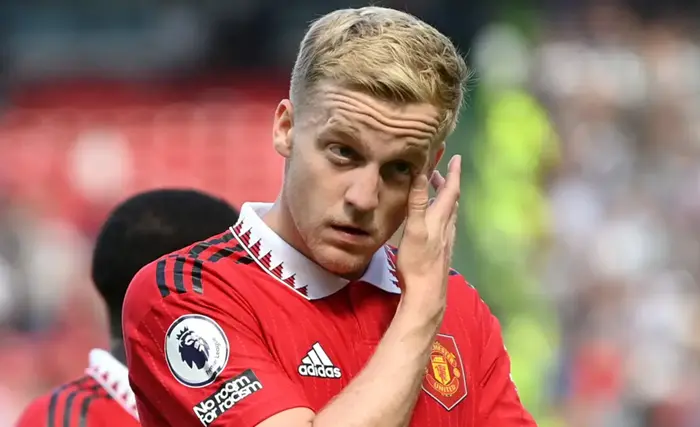 Manchester United Set to Offload Donny van de Beek in Summer Clearout Manchester United