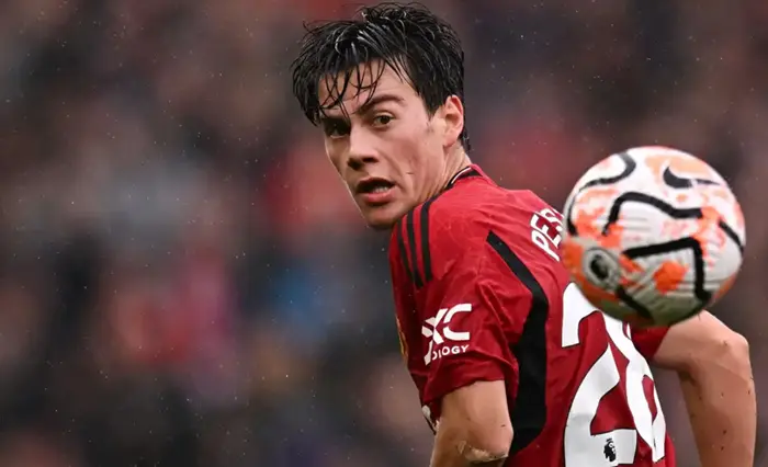 Manchester United Set to Offload Pellistri Permanently in Summer Overhaul Manchester United