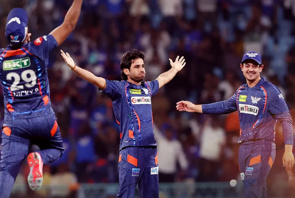 LSG vs GT IPL 2024: Ravi Bishnoi and LSG's players celebrating the wicket
