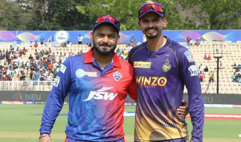 DC vs KKR: Shreyas Iyer with Rishabh Pant before toss