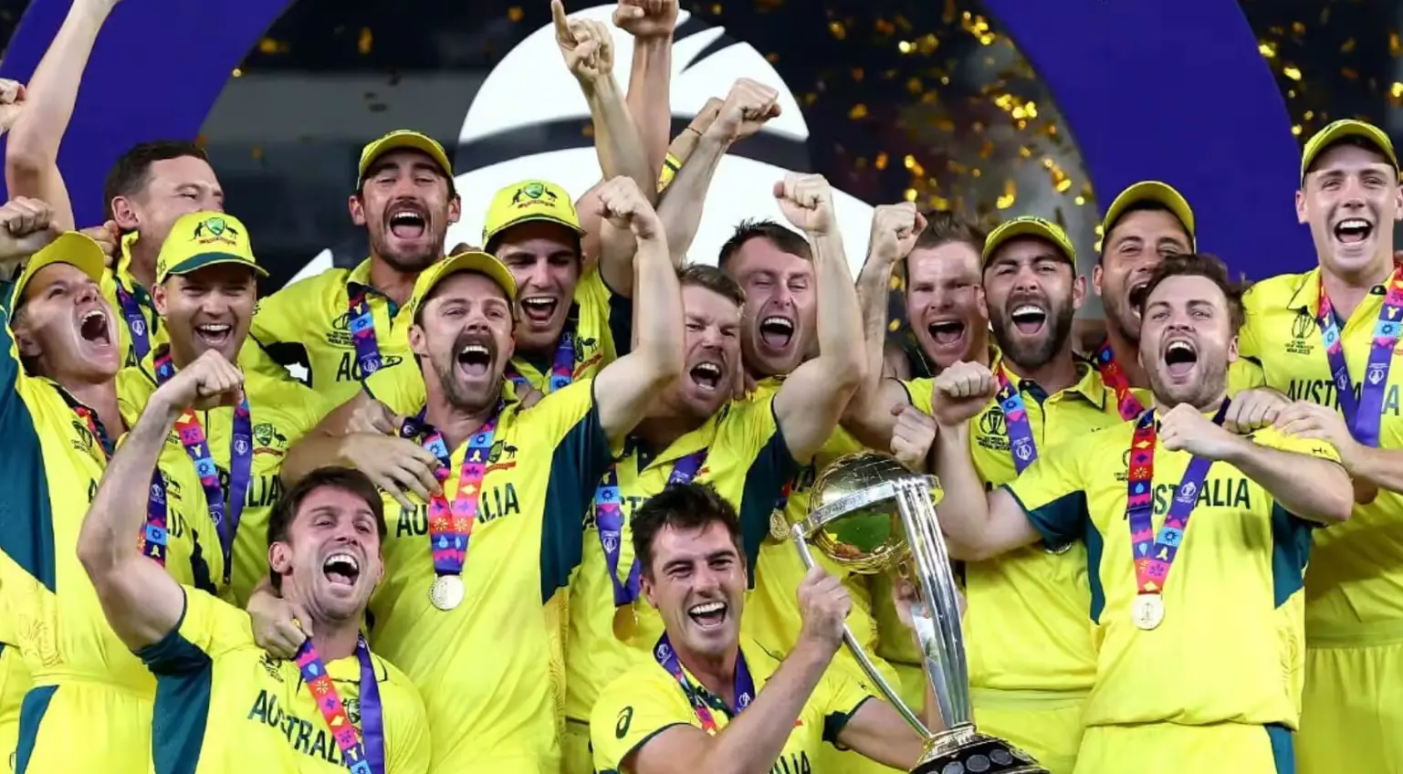 Australia's Men team while lifting World Cup trophy