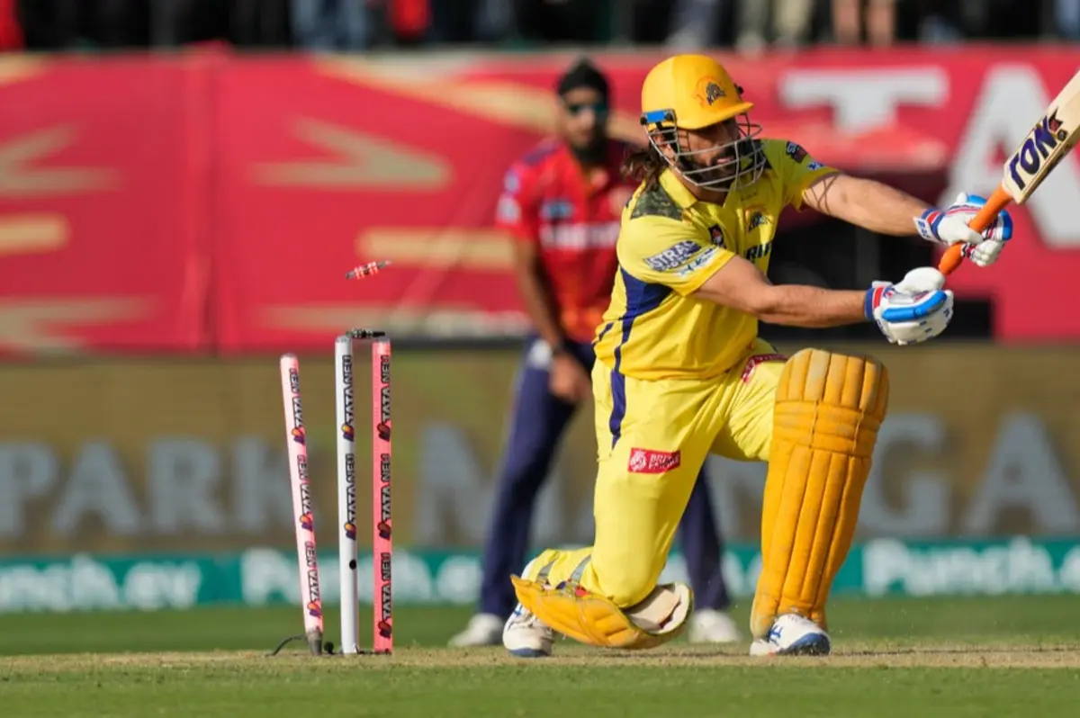 MS Dhoni should now give his spot to someone who is playing to get into International Cricket MS Dhoni bowled by Harshal Patel