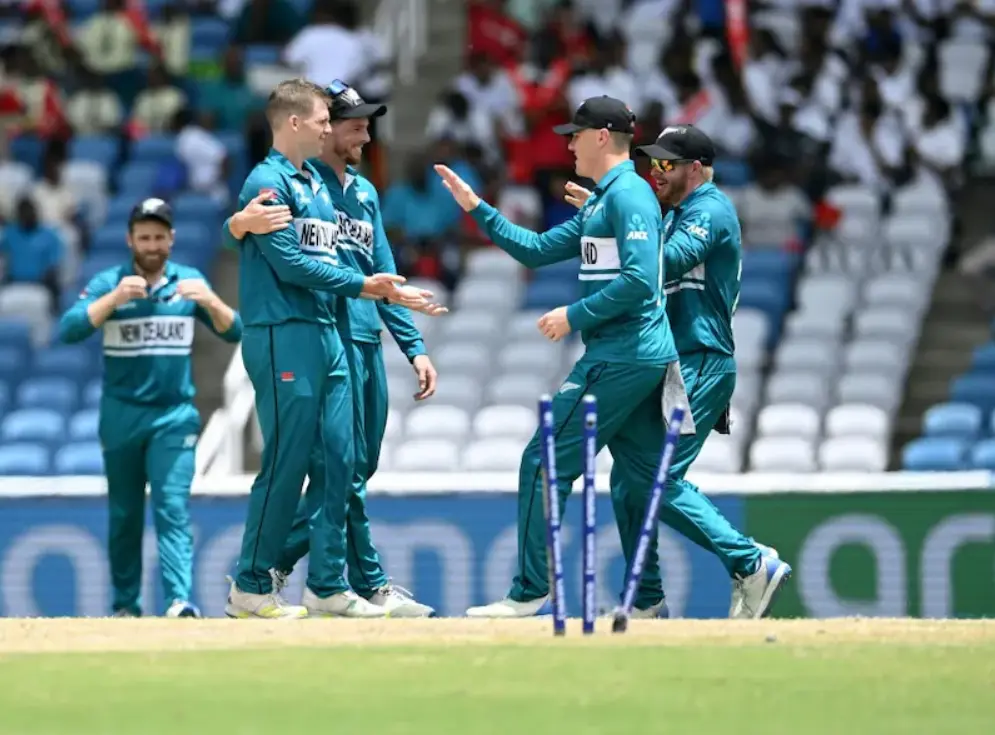 New Zealand players celebrating after a wicket