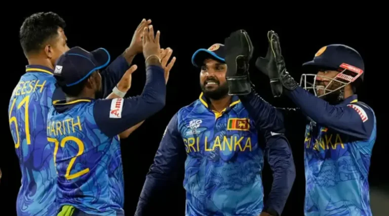 Sri Lankan players celebrating after wicket
