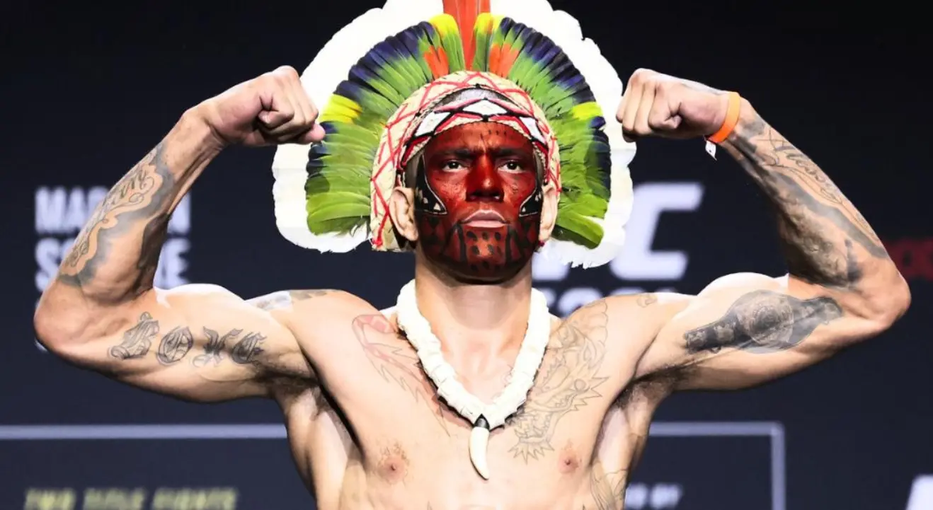 Alex Pereira during weigh-ins