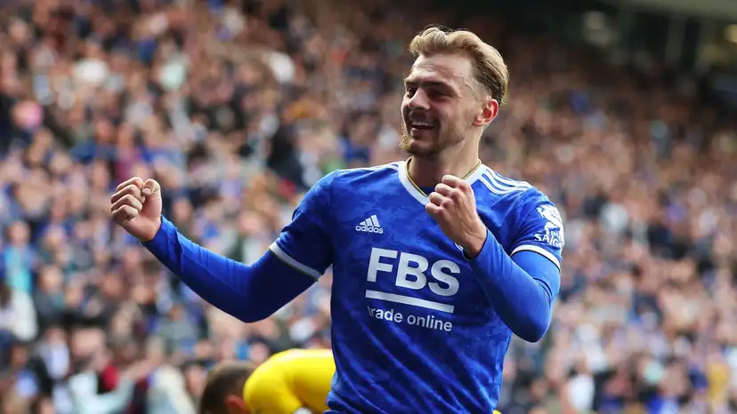 Football Transfer News: Man United Looking To Sign Rene Hake, Daichi Kamada Joins Crystal Palace and Lewis Hall Joins Newcastle Dewsbury-Hall Transfer News