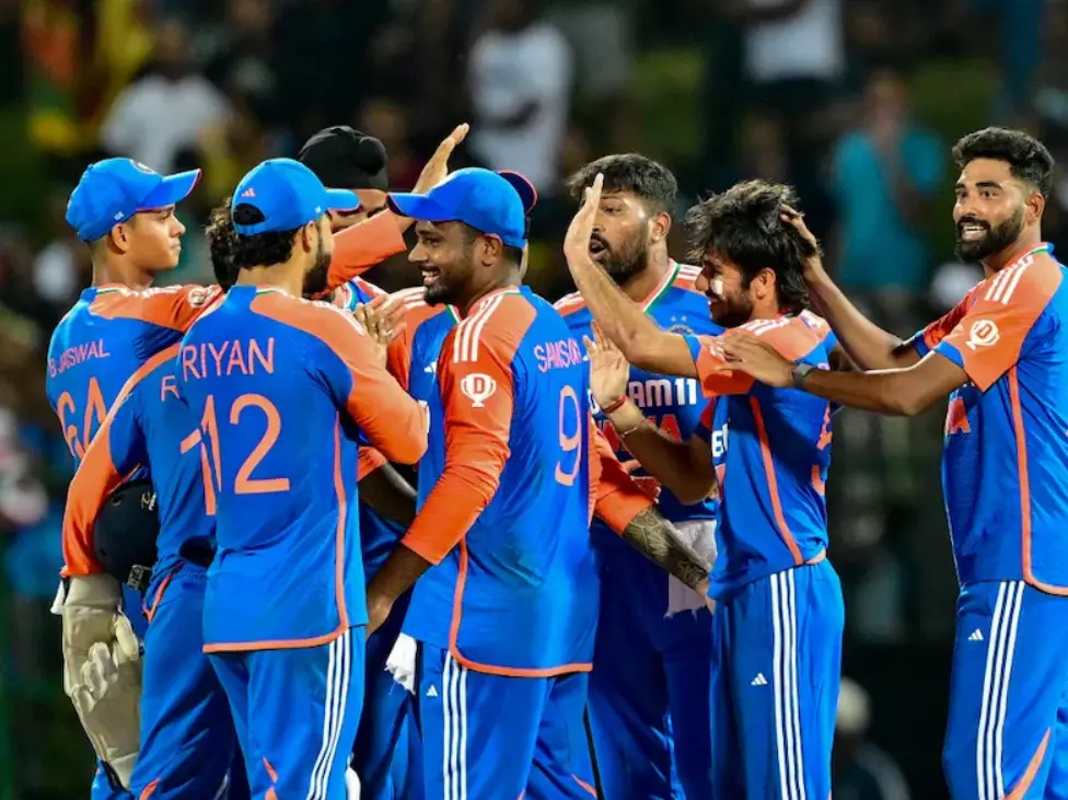India vs Sri Lanka 3rd T20I: Weather Forecast And Pitch Report Indian cricket players during match