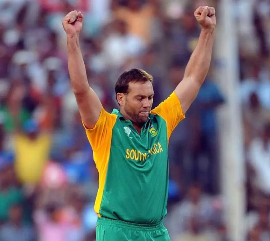 5-Wicket Haul In The Champions Trophy(1998-2017) Jacques Kallis was the first to have a 5-wicket haul in Champions Trophy