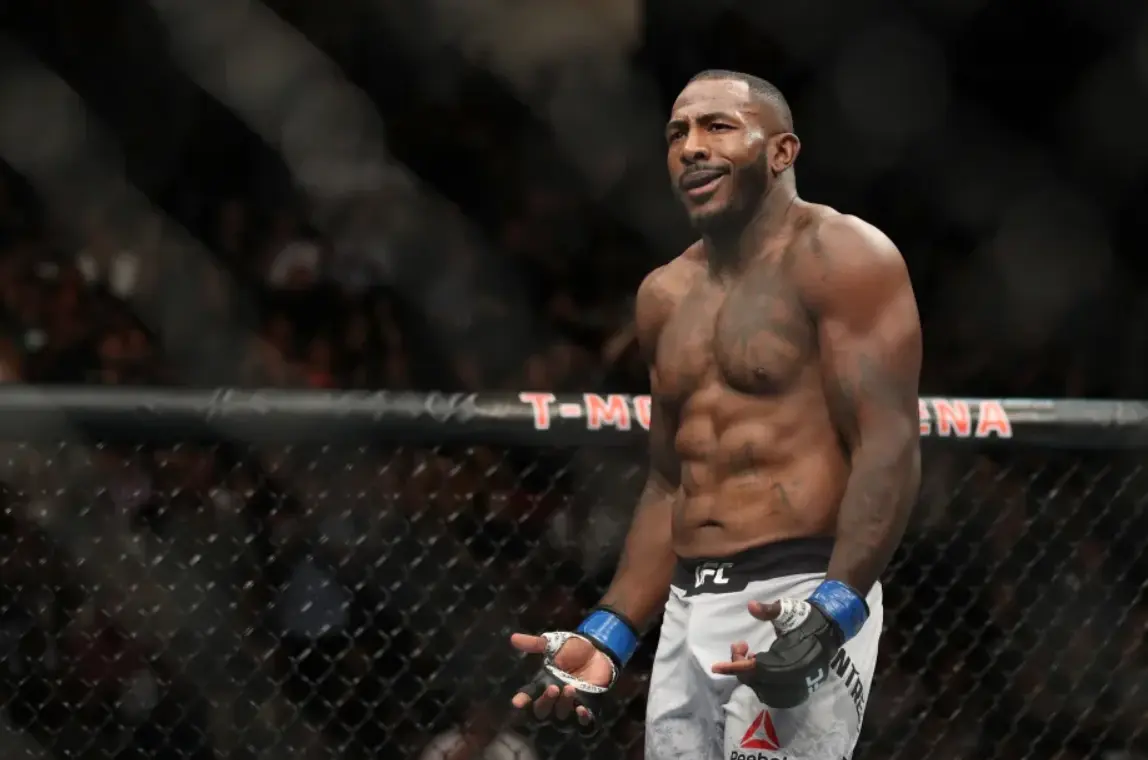 Khalil Rountree Jr. Thinks That UFC 307 Headliner Criticizers Are “Not True Fans” Khalil Rountree Jr after his win