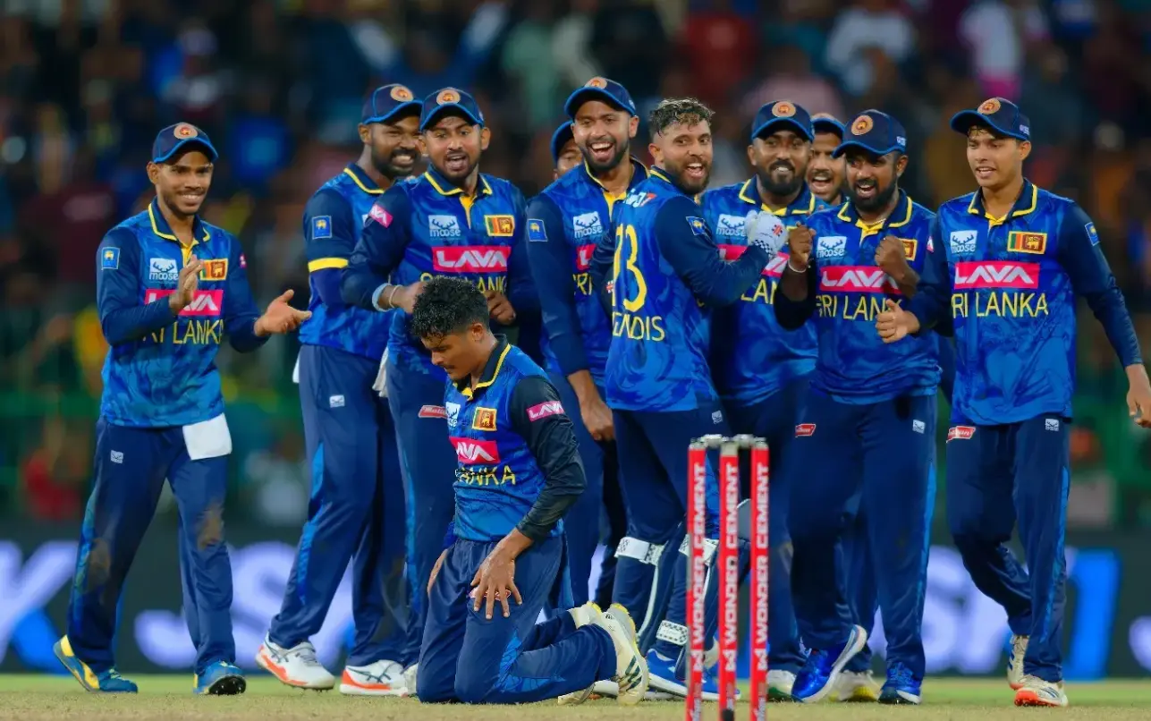 India vs Sri Lanka 2nd ODI: Match Results| Scoreboard| Award Winners| POTM| Records Sri Lanka cricket players during a match