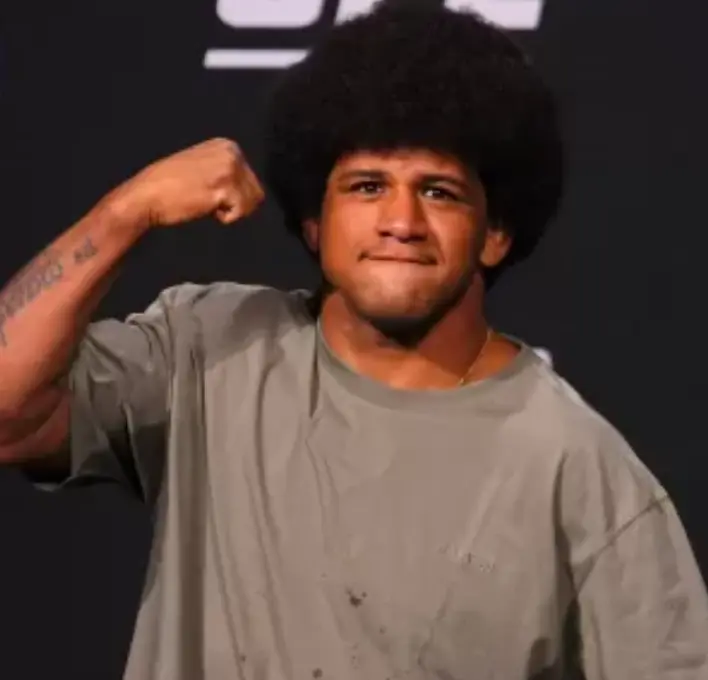 Gilbert Burns Revealed “Buckley’s Kryptonite” Ahead Of UFC Tampa Gilbert Burns during press conference