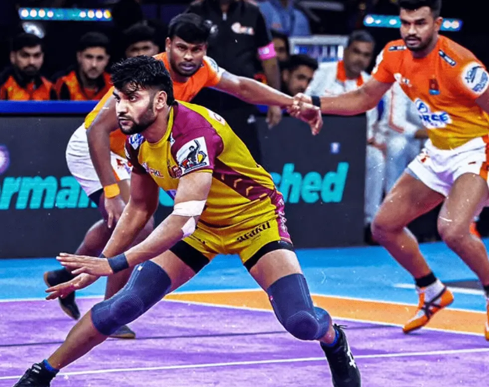 PKL 11, Match 124: Telugu Titans vs Puneri Paltan| Titans Are Still Alive In Playoffs Hunt Telugu Titans raider during a match
