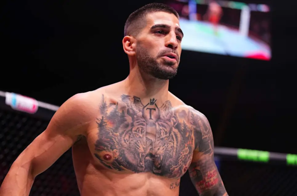Ilia Topuria during his fight