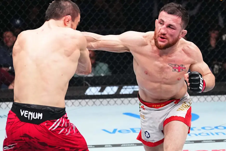“Umar won the fight through..” Former UFC Champ Gave The Win To Umar Nurmagomedov For This Reason Merab Dvalishvili and Umar Nurmagomedov while fighting