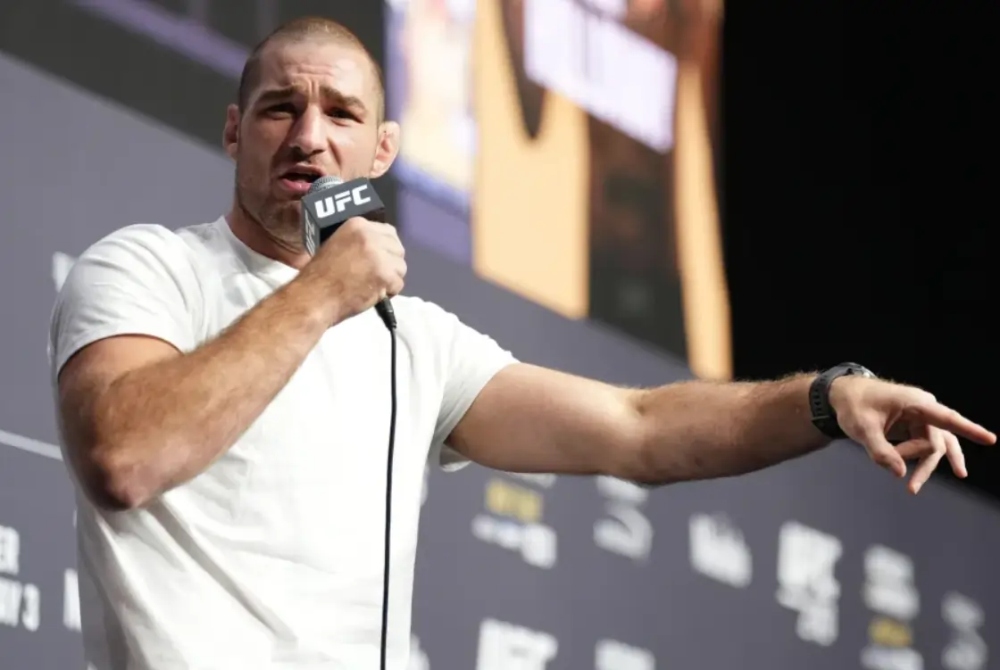 “He scams all of his fans” Sean Strickland’s Brutal Remarks On Khamzat Chimaev Sean Strickland during press conference