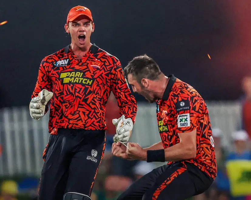 Tristan Stubbs and Craig Overton during a match
