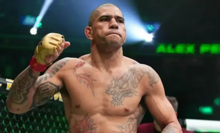 Alex Pereira during his fight