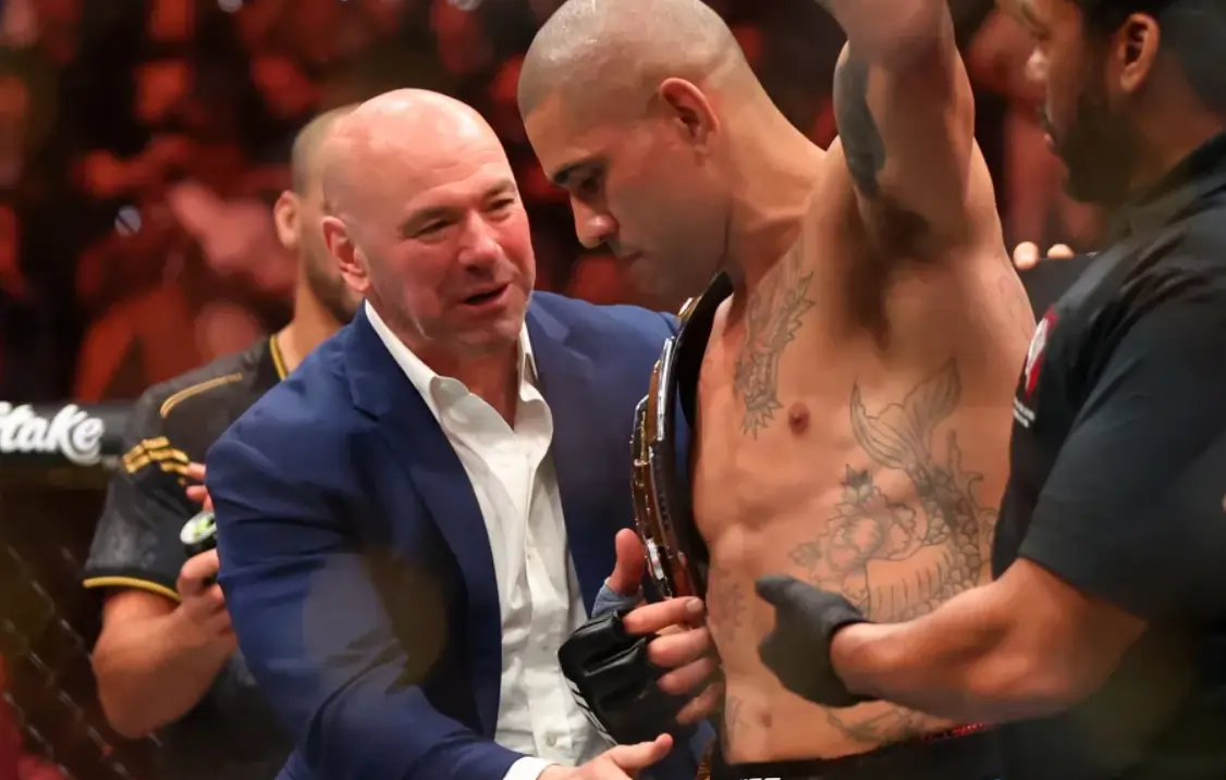“I don’t want..” Dana White Gives Update On MMA-Boxing Crossovers After Newly Found Boxing League, Alex Pereira’s Dreams Crushed? Alex Pereira and Dana White after the fight