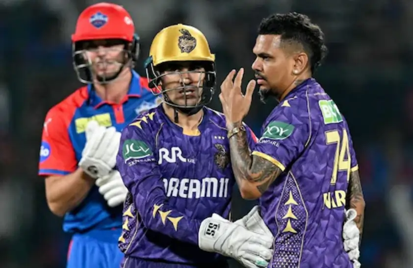 Sunil Narine and Rahmanullah Gurbaz during an IPL match
