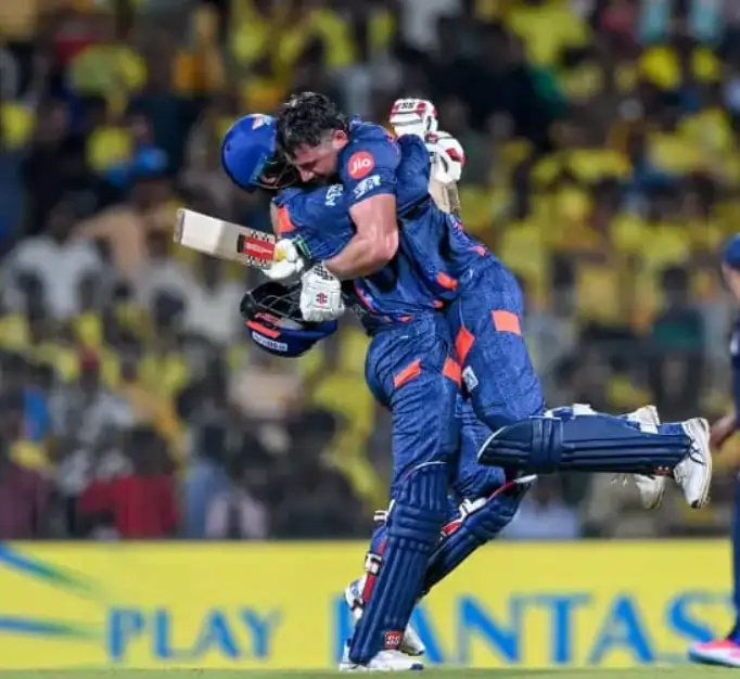 Marcus Stoinis and LSG team mates during a match