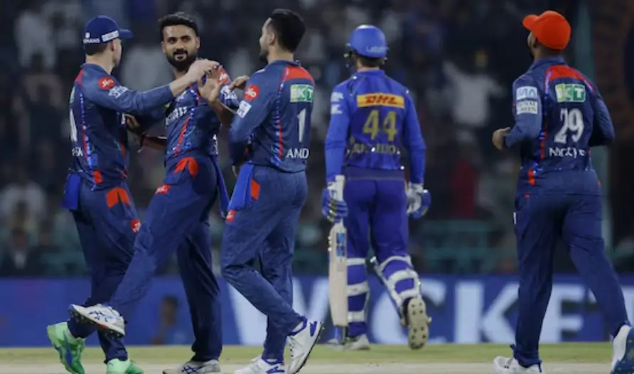 LSG team players after taking a wicket