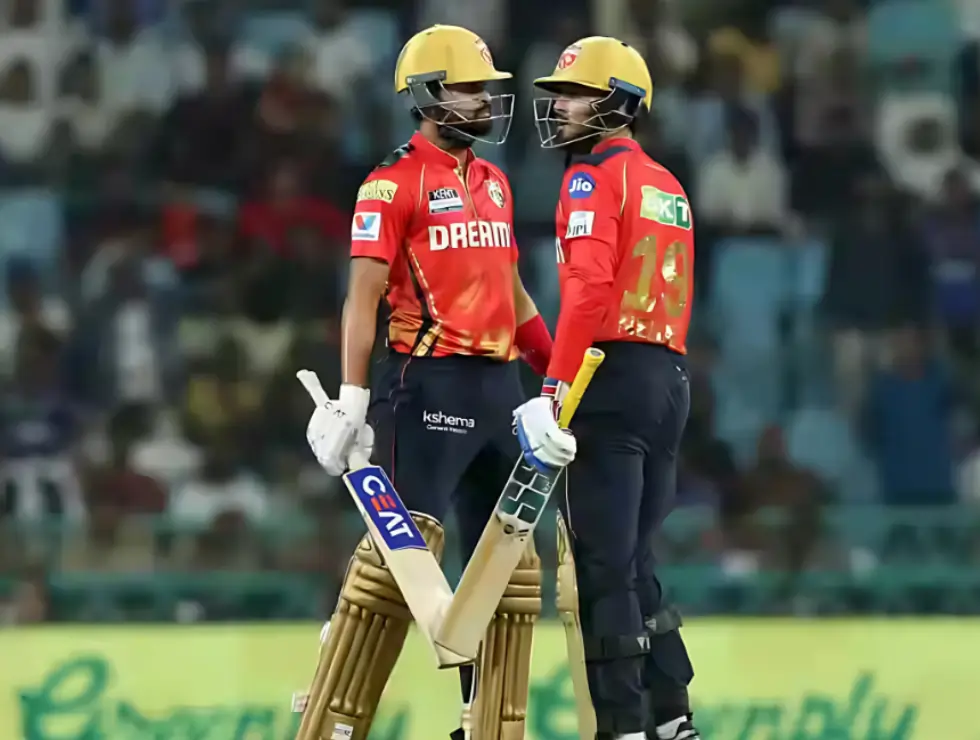 Shreyas Iyer and Nehal Wadhera during an IPL match