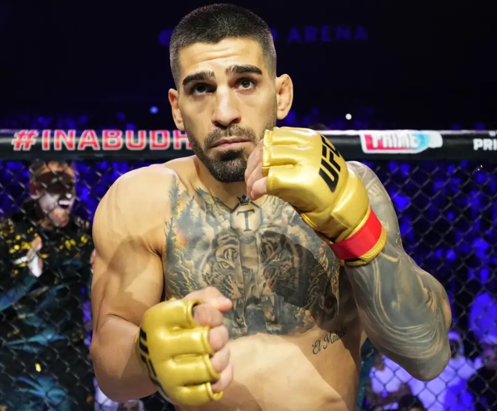 Ilia Topuria during his fight