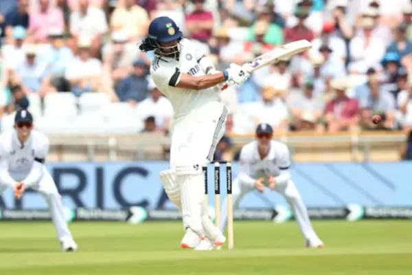 IND vs ENG, 1st Test, Day 3: Jasprit Bumrah’s Fifer And KL Rahul’s Steady Start Took India To A 96-Run Lead KL Rahul while hitting a shot in a test match