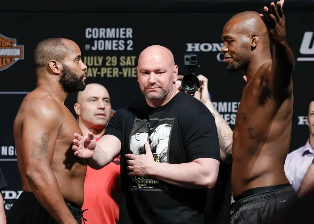 Jon Jones vs Daniel Cormier during weigh-ins
